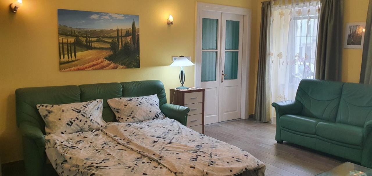 Apartment Thomas Vipava Luaran gambar