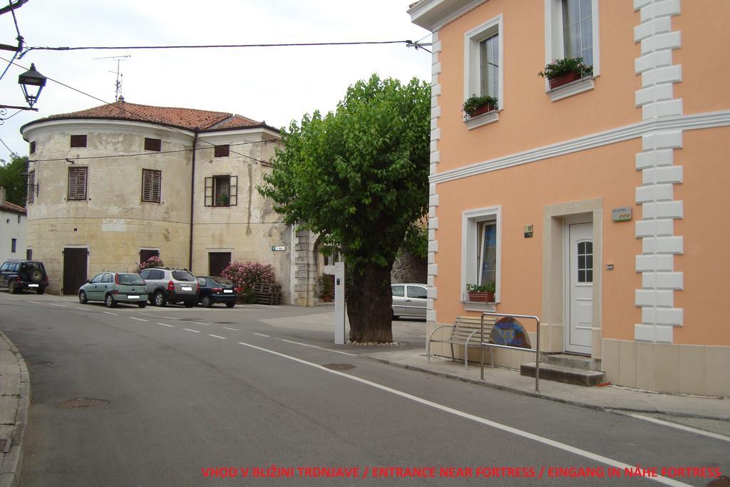 Apartment Thomas Vipava Luaran gambar